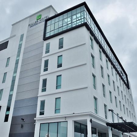 Fuller Hotel Kulim Ngoại thất bức ảnh