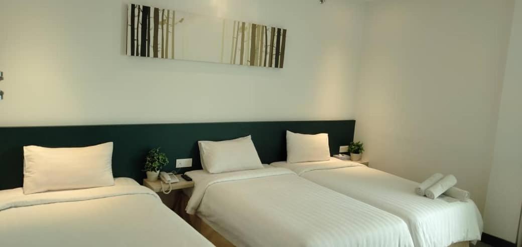 Fuller Hotel Kulim Ngoại thất bức ảnh